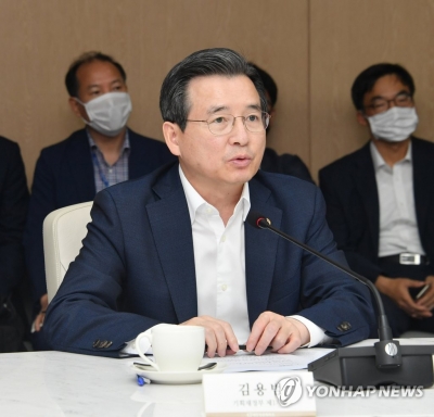김용범 이미지