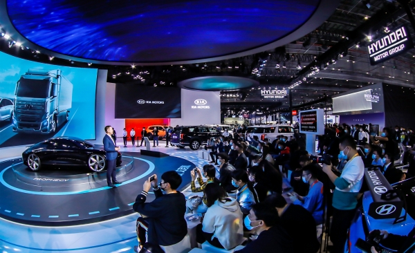 상하이 국가컨벤션센터에서 열린 제3회 중국 국제 수입박람회(China International Import Expo, CIIE)에 참가한 현대자동차. 사진=현대자동차그룹