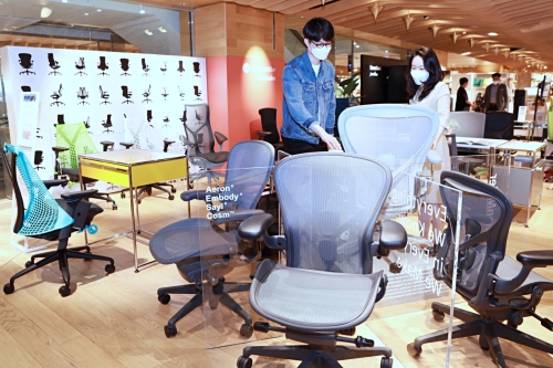 허먼 밀러 기능성 의자 팝업스토어 전경 (사진= 롯데백화점 제공)