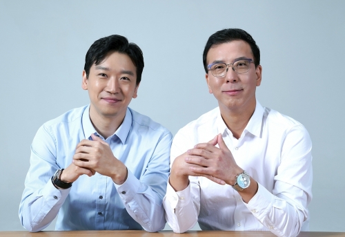 카카오페이증권은 김대홍 대표이사와 이승효 프로덕트 총괄 부사장(CPO)을 공동대표로 내정했다.
