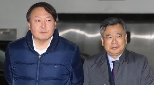▲ 윤석열 신임 서울중앙지검장(왼쪽)과 박영수 특검(오른쪽)