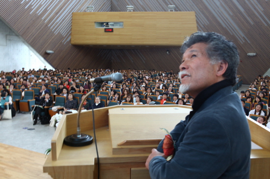▲ 6월 10일 대전 배재대학교 국제심포지엄 (일본 Koich Uchida)