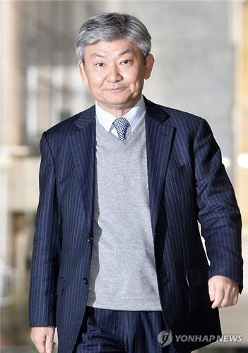 ▲ 임대기 제일기획 사장이 지난 1월 6일 박영수 특별검사팀의 조사를 받기 위해 서울 강남구 대치동 사무실에 출석하는 모습.(자료사진)