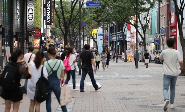 ▲ 한산한 명동. 연합뉴스 제공