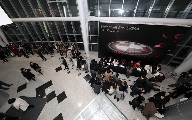 BMW 송년오페라.jpg