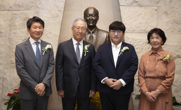 포니정 형신상 수상자들. 사진=빅히트엔터테인먼트