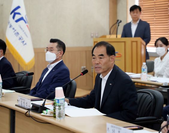 김인식 사장은 농지은행이 농업인의 일자리와 소득을 위한 농지종합관리기구로서의 역할을 다할 수 있도록 노력하겠다고 말했다.