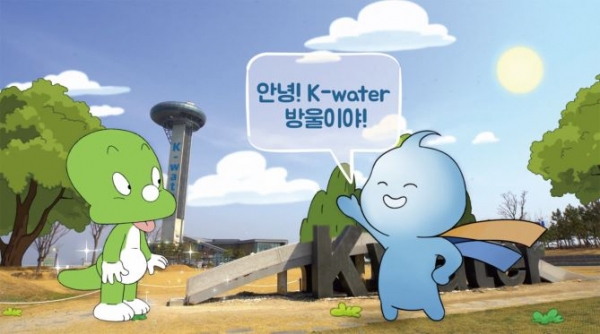 기후위기 극복 캠페인 속 한 장면(둘리를 만나 인사하는 방울이). 기후위기 극복 캠페인은 TV와 라디오를 통해 송출되며 유튜브('둘리와 방울이' 검색)에서도 만나볼 수 있다.