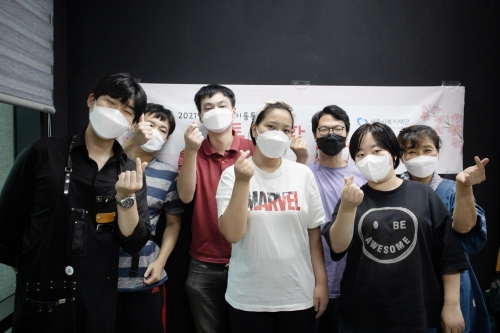사진 : 프라이빗커피아카데미는 지난달 29일 강서장애인가족지원센터에서 바리스타 교육을 진행했다.
