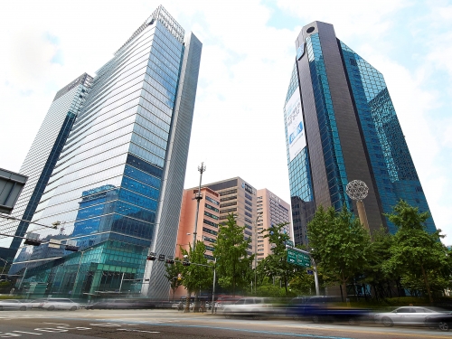IBK기업은행이 지속가능발전소와 중소기업 ESG경영 지원 사업을 추진한다.