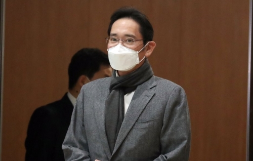 미국 출장 마치고 귀국하는 이재용 부회장(사진=연합뉴스)
