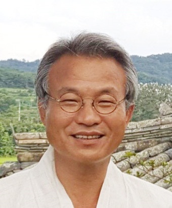 매월다암원장이자 차문화 연구가 현암 최정간.