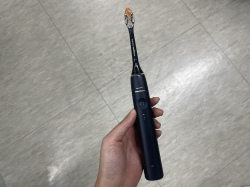 매끈한 디자인에 그립감을 선사하는