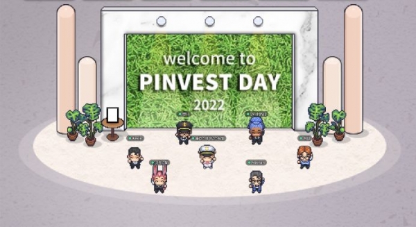2022 PINVEST DAY에서 활용될 메타버스 게더타운(Gathertown) 플랫폼의 메인데스크에 상담회 및 설명회 참가 아바타들이 모여있다.