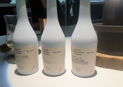 지평주조의 최상위 프리미엄 막걸리 브랜드 '푼주' 신제품 3종. [사진=안솔지 기자]