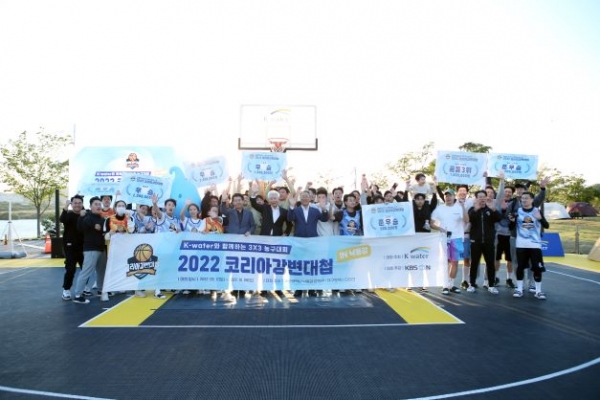 수상자들과 단체촬영 모습(사진제공=한국수자원공사)