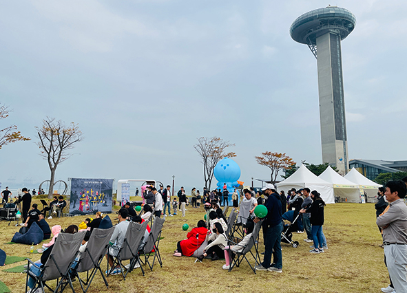 한국수자원공사는 지난 15일 경기문화재단과 진행한 공공예술 축제인 '방울이랜드'를 성황리에 개최했다.(사진제공=한국수자원공사)