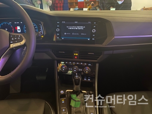 폭스바겐 신형 제타 내부. [사진 = 이찬우 기자]