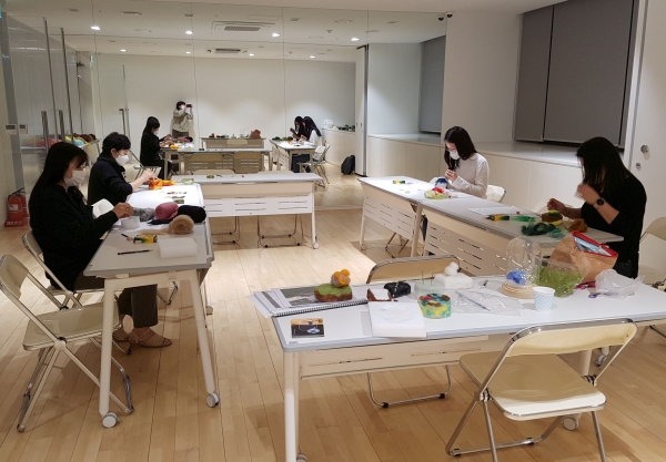 수원문화재단(대표이사 김현광)은 경기문화재단 주관 '2023 경기시민예술학교 기초협력사업' 공모에 2년 연속 선정되었다고 밝혔다. 경기도 소재 6개 기관이 선정됐으며 수원문화재단은 2900만원을 지원받는다.