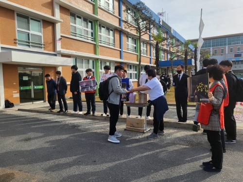 신안군 민관학 합동 금연캠페인 모습