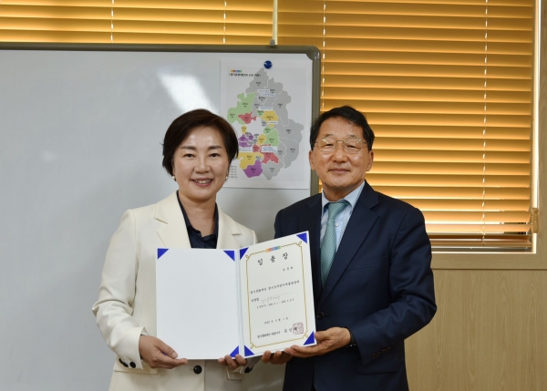 경기문화재단(대표이사 유인택)은 신임 경기도어린이박물관장에 송문희(55) 경기도여성가족재단 이사를 선임했다.