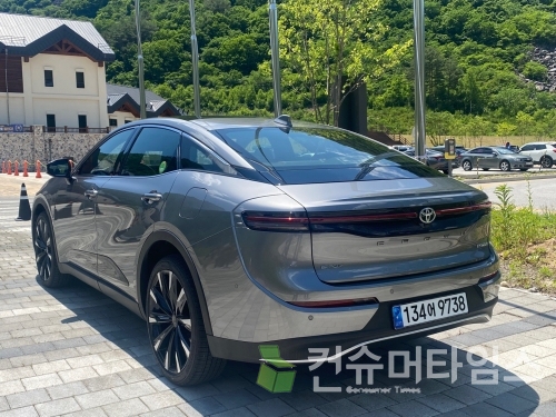 토요타 크라운. [사진 = 이찬우 기자]