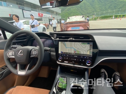 렉서스 RZ450e. [사진 = 이찬우 기자]