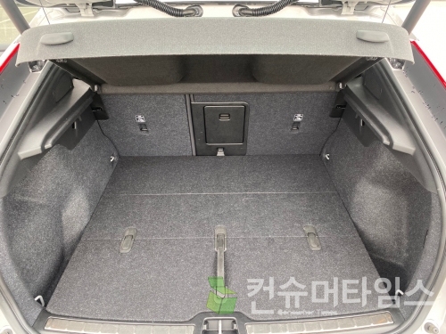 볼보 C40 리차지. [사진 = 이찬우 기자]