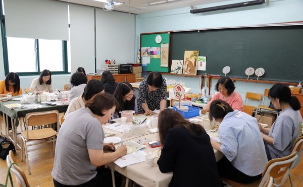경기도교육청(교육감 임태희)이 '2023 예술로 행복한 수업나눔 워크숍'을 12월까지 운영한다.