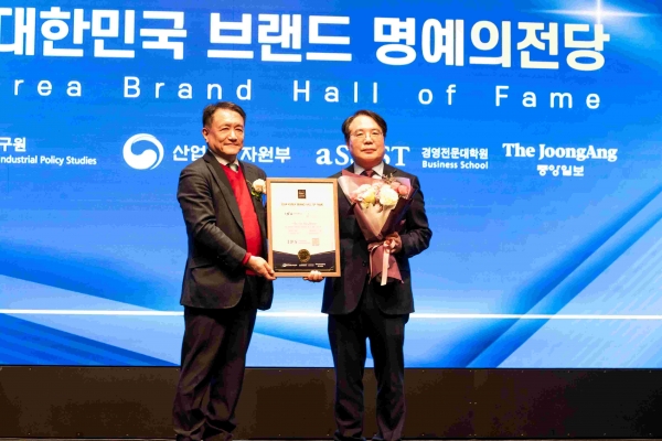 산업정책연구원(IPS)이 주최하고 산업통상자원부 등이 후원한 제8회 '2024 대한민국 브랜드 명예의 전당'에서 인천대학교가 거점국립대학교 부문에서 수상자로 선정됐다.