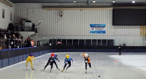경기도교육청(교육감 임태희)이 제105회 전국동계체육대회에 438명의 학생선수들이 참가한다.