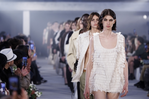 한섬 '시스템·시스템옴므', 2025년 S/S 파리 패션위크