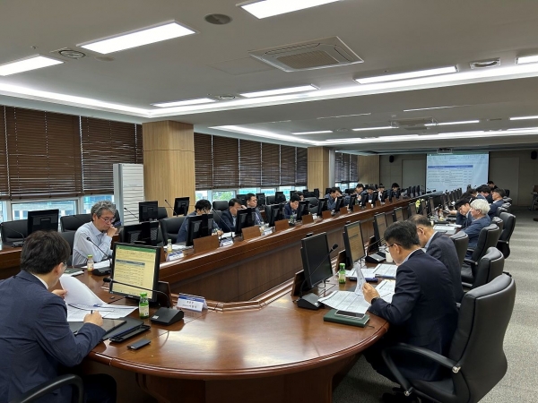 한국가스안전공사(사장 박경국)는 안전관리 방식 전환, 미래 신에너지 안전관리 등을 위한 '가스안전 혁신 3개년 계획'(이하 가스안전계획)을 발표했다.
