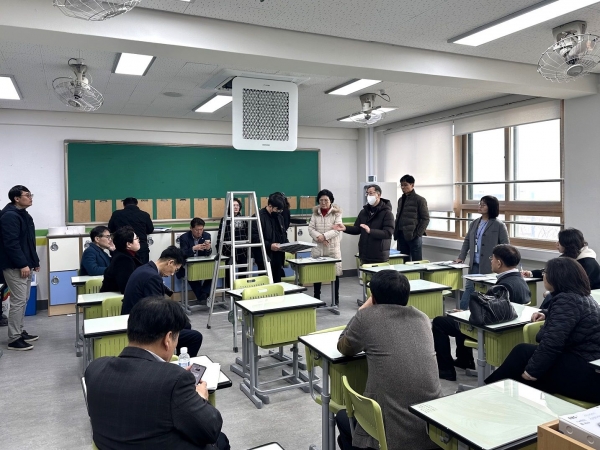 경기도교육청(교육감 임태희)이 시민감사관 활동을 통한 '학교 미세먼지 대응 강화사업' 성과감사를 시행했다.