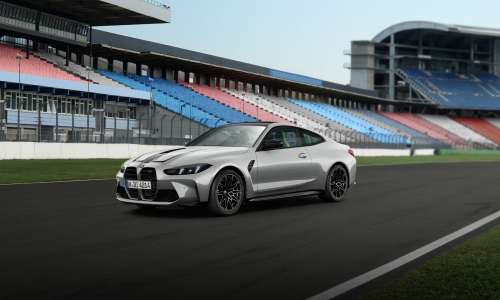BMW 뉴 M4 컴페티션 M xDrive 쿠페 퍼스트 에디션.