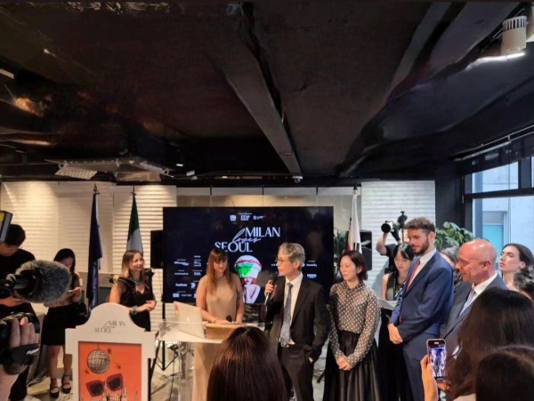산업통상자원부와 KOTRA가 9월 5일부터 7일까지 서울 강남구 가로수길 High Street Italia에서 'Milan Loves Seoul 서울 에디션'을 개최했다. 5일 오프닝 현장 모습.