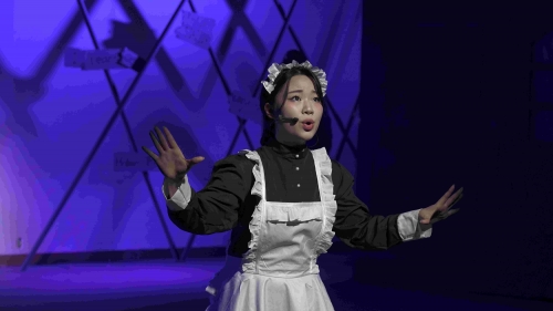 남양주 캠퍼스 대경대 연기예술과 극작가 겸 연출가도 집중 육성한다.(공연실습을 하고 있는 모습)