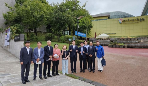 9월 12일 경기도의회 문화체육관광위원회 황대호 위원장, 조미자 부위원장, 전자영 경기도의원 방문