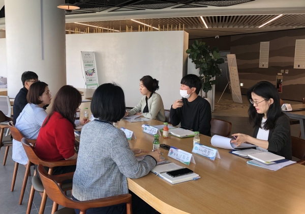 경기도교육청(교육감 임태희)이 경기도청과 학교 감염병 예방관리 협업을 위해 하반기 학교 감염병 예방관리 정담회를 10일 남부청사에서 개최했다.