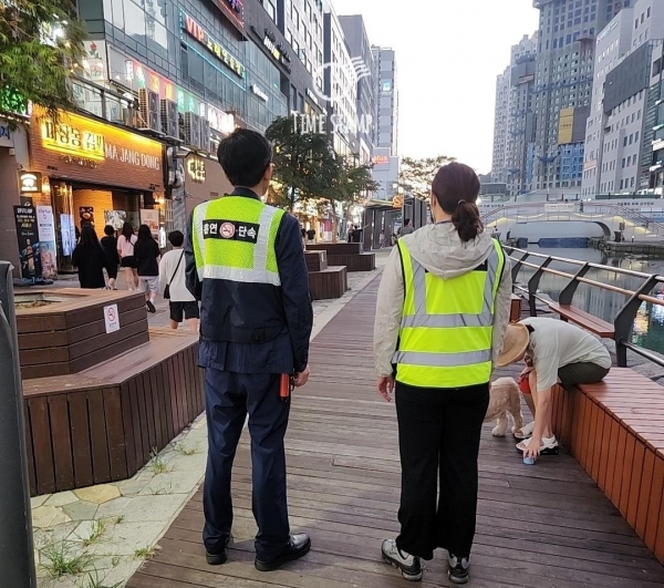 인천시는 10월 21일부터 11월 말까지 10개 군·구와 함께 공중이용시설 금연 구역에 대한 합동점검을 실시한다고 밝혔다.