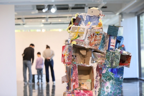경기도교육청(교육감 임태희)이 교육과정 중심의 학교예술교육 강화와 교원의 예술교육 전문성을 신장하기 위해 중등 교원 음악회와 전시회를 개최한다.