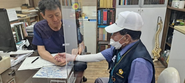 인천시(시장 유정복)는 지난 6월 전국 최초로 시행한 '국가보훈대상자 한의진료 지원사업'을 성공적으로 마무리했다고 밝혔다. (사진제공=인천시)