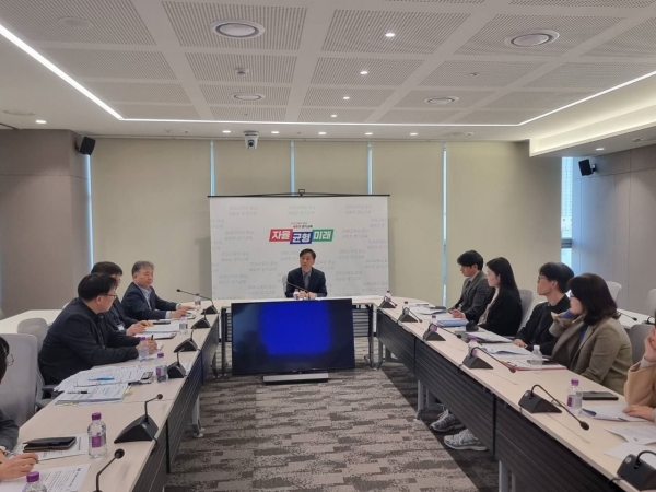 경기도교육청(교육감 임태희)이 6일로 예정된 교육공무직원 노동조합 총파업과 관련 학교 현장의 혼란을 최소화하기 위해 전력 대응한다.