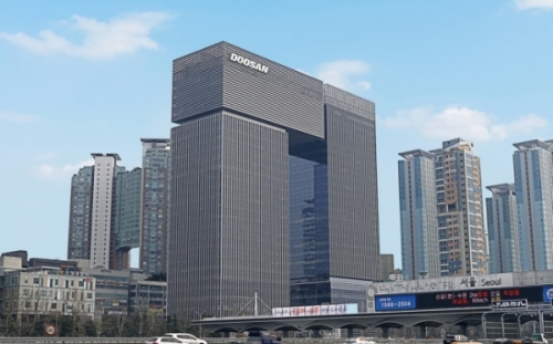 경기 성남 분당구 두산타워 전경.