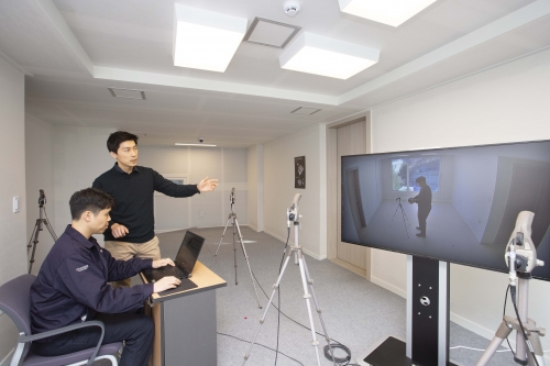 'H 사일런트 랩' 층간소음 측정 검사 이미지.[현대건설]