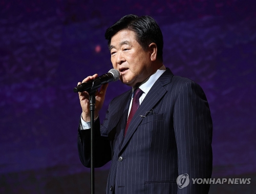지난 29일 오후 서울 서대문구 스위스그랜드호텔에서 열린 K리그 2024 대상 시상식에서 권오갑 총재가 인사말을 전하는 모습.