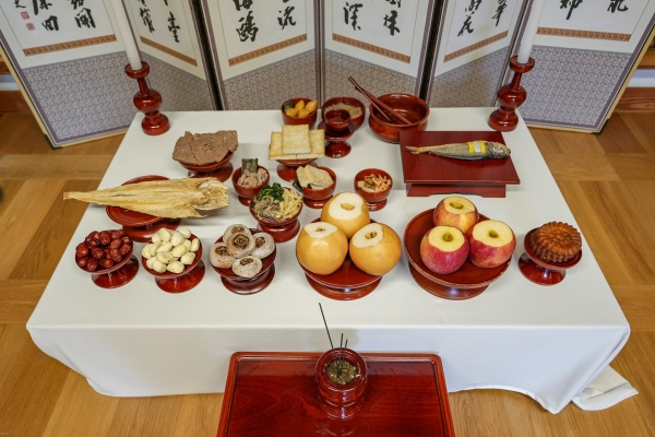 설 간소화 차례상 모습(사진제공=한국농수산식품유통공사(aT))