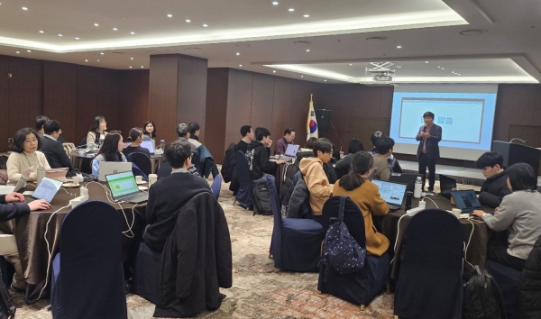경기도교육청(교육감 임태희)이 '하이러닝 선도교원'과 함께 학생 맞춤형 교육 실천을 확산하고 경기미래교육을 본격화한다.