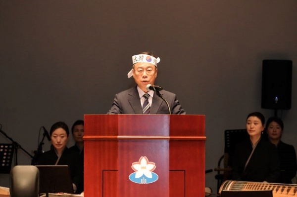 신상진 성남시장이 제106주년 3.1 만세운동 기념식에서 인사말을 하고 있다.