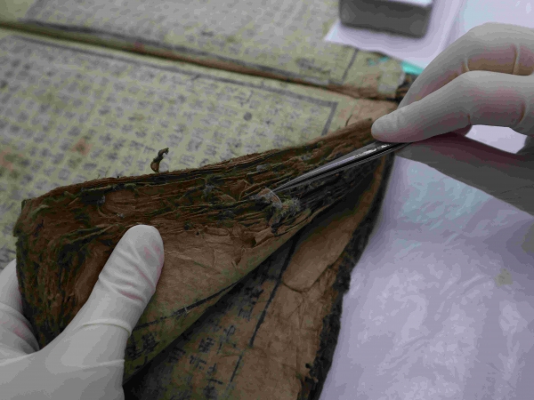 경기문화재단 경기역사문화유산원(원장 이지훈)은 경기도 내 종가 문화유산을 안전하게 보존하고 예방적 관리를 위한 '경기도내 종택 소장품 보존처리 지원' 사업의 신청 접수를 시작한다.